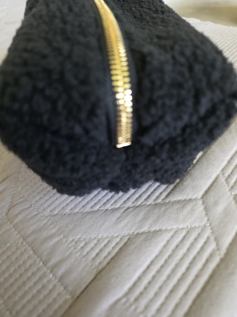 lululemon athletica Black Sherpa Cosmetic Pouch with Gold Accents - Picture 3 of 5